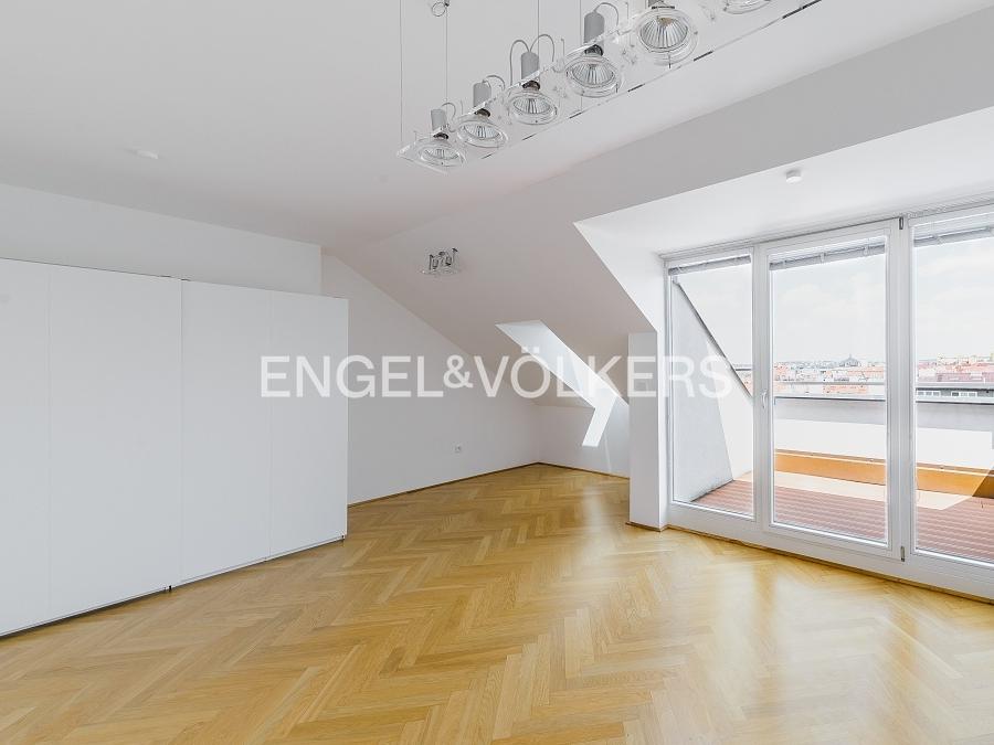 Pronájem bytu 4+kk 168 m2