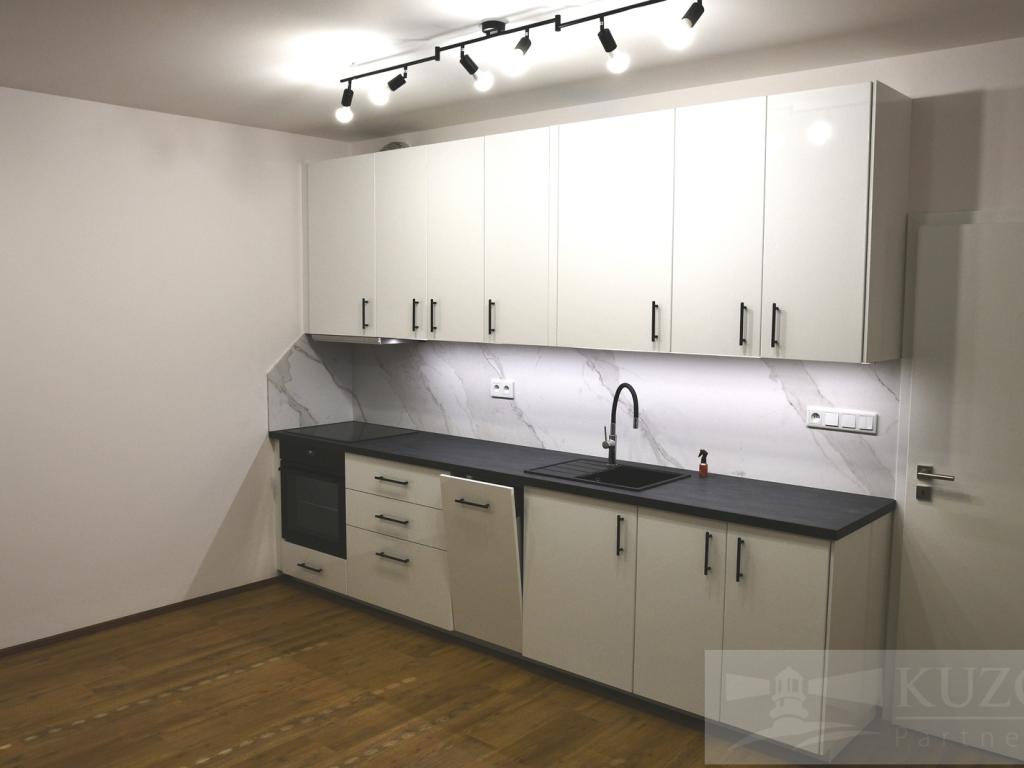 Pronájem bytu 1+kk 33 m2