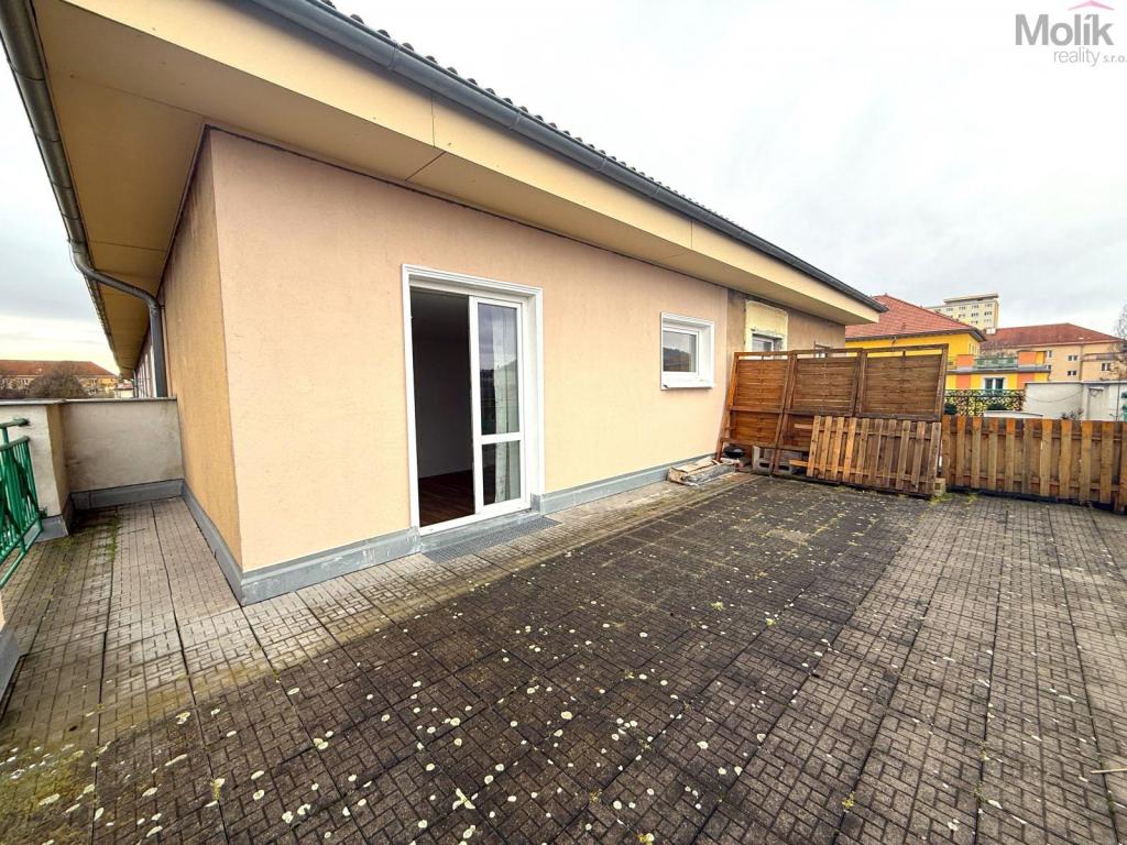 Pronájem bytu 1+kk 20 m2