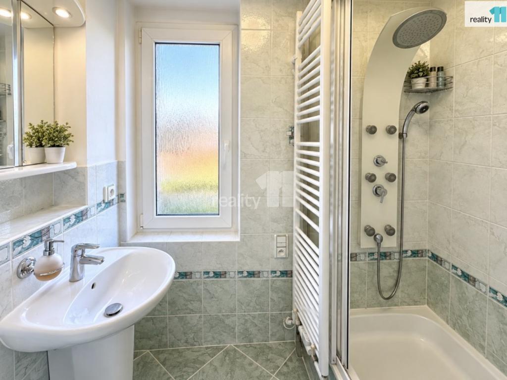Prodej domu 140 m2, Praha – náhled fotky 16