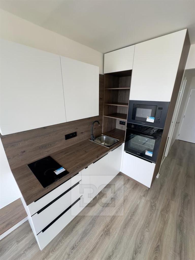 Pronájem bytu 1+kk 23 m2