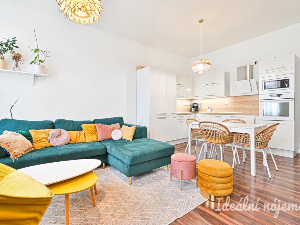 Pronájem bytu 2+kk 60 m2