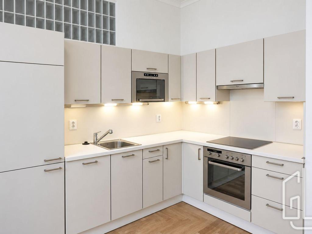 Pronájem bytu 2+kk 62 m2