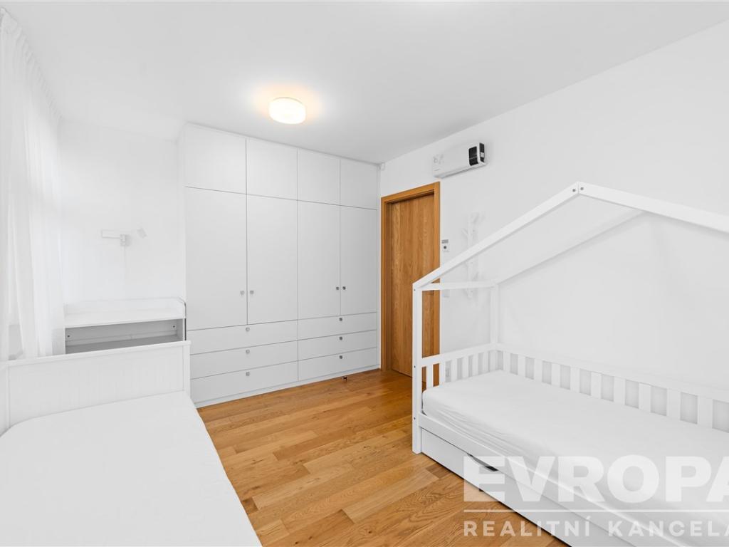Pronájem bytu 4+kk 113 m2, Praha – náhled fotky 7