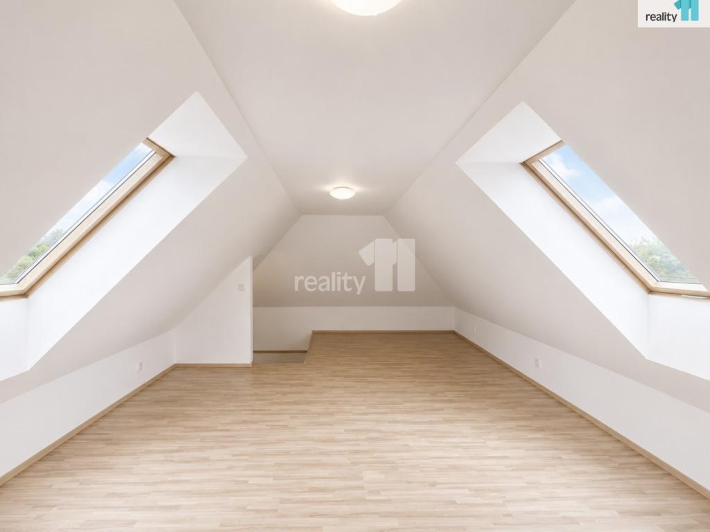 Pronájem bytu 2+kk 64 m2