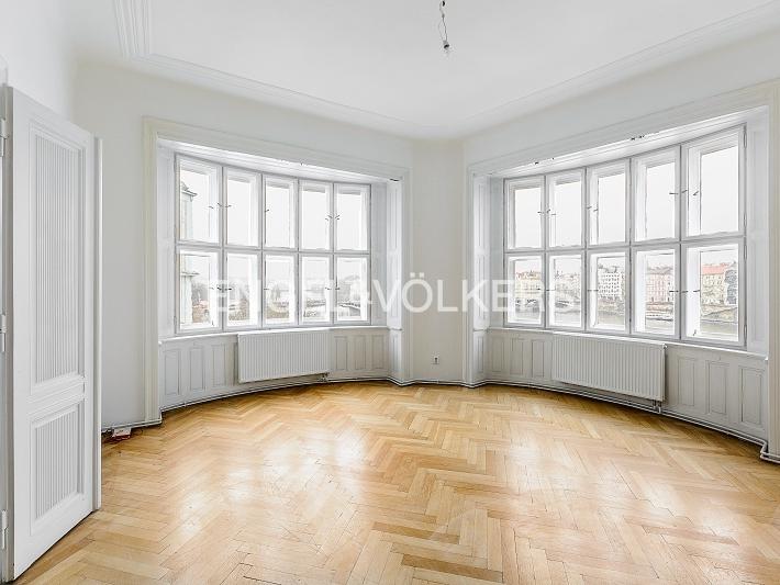 Pronájem bytu 3+kk 83 m2