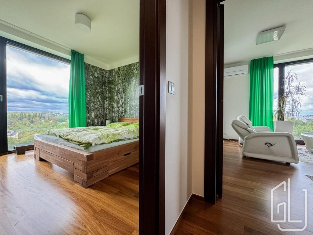 Pronájem bytu 3+kk 102 m2