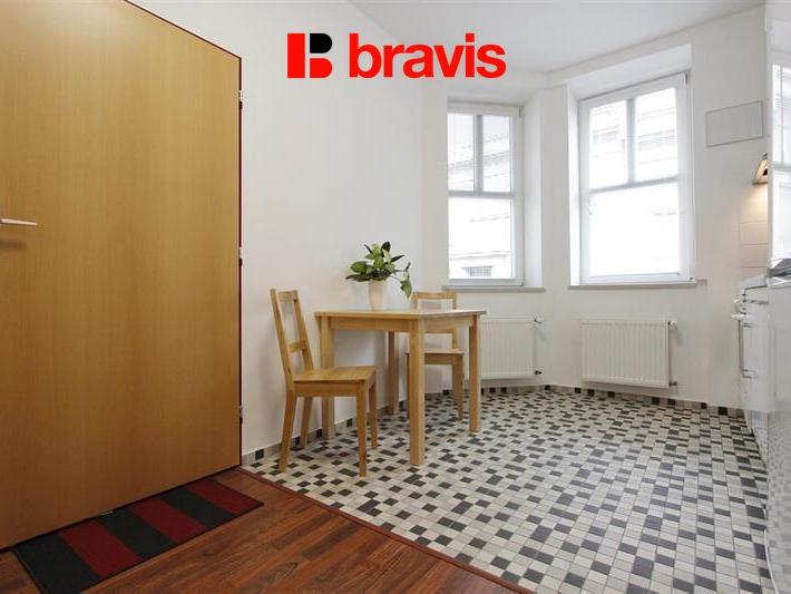 Pronájem bytu 2+kk 45 m² – pohled 6