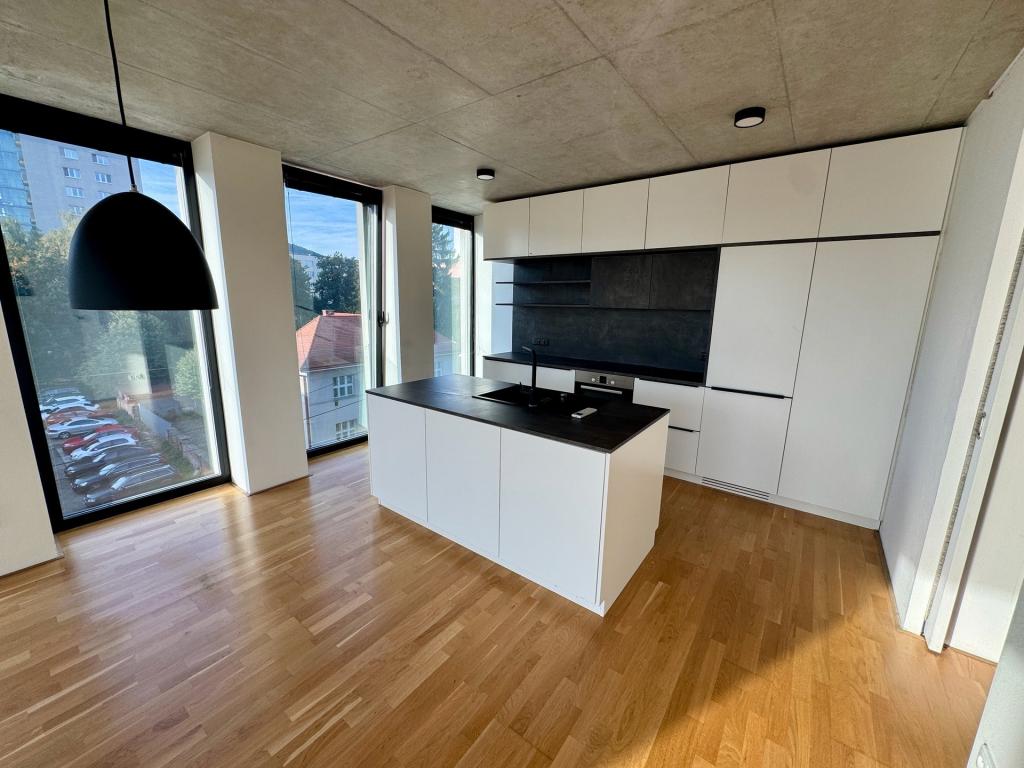 Pronájem bytu 3+kk 90 m2