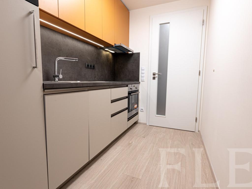 Pronájem bytu 1+kk 34 m2