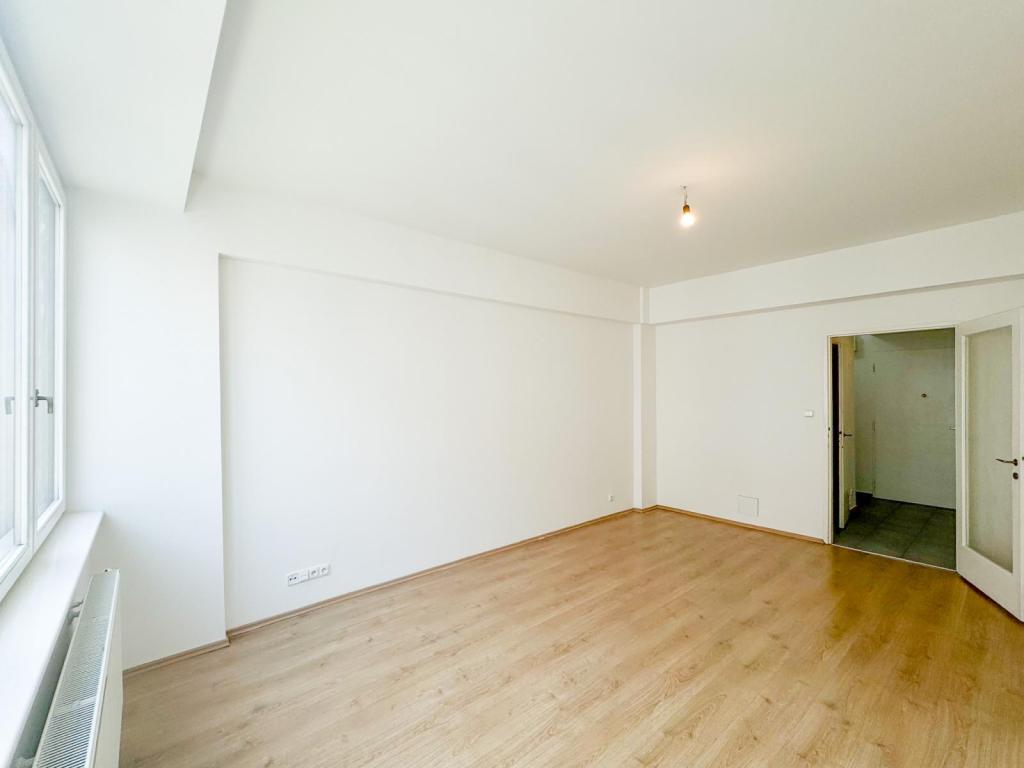 Pronájem bytu 1+kk 27 m2
