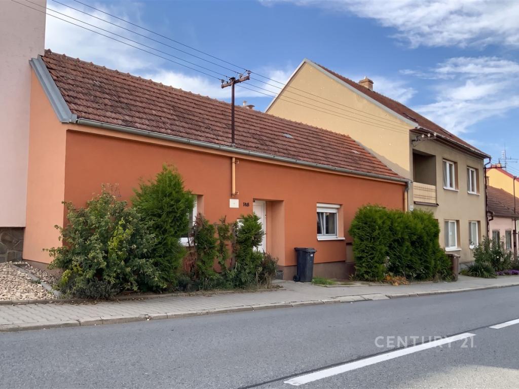 Namas, 96 m², sklypas 420 m²