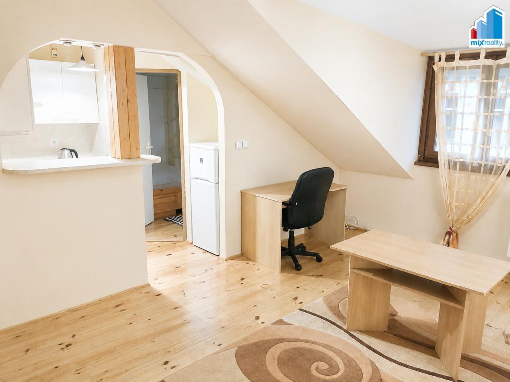Pronájem bytu 2+kk 40 m2