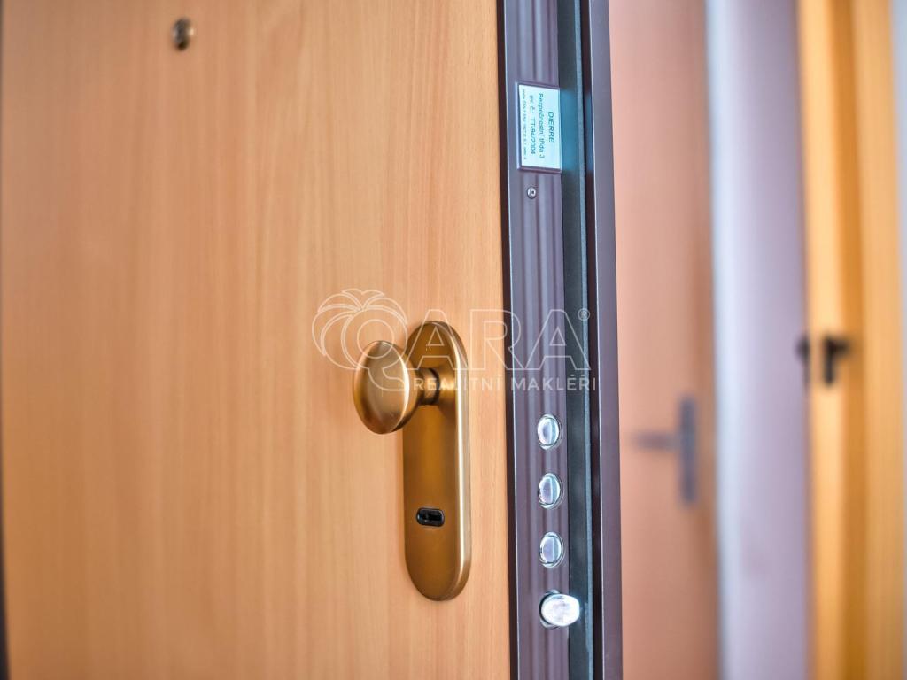 Prodej bytu 2+1 39 m2, Praha – náhled fotky 13