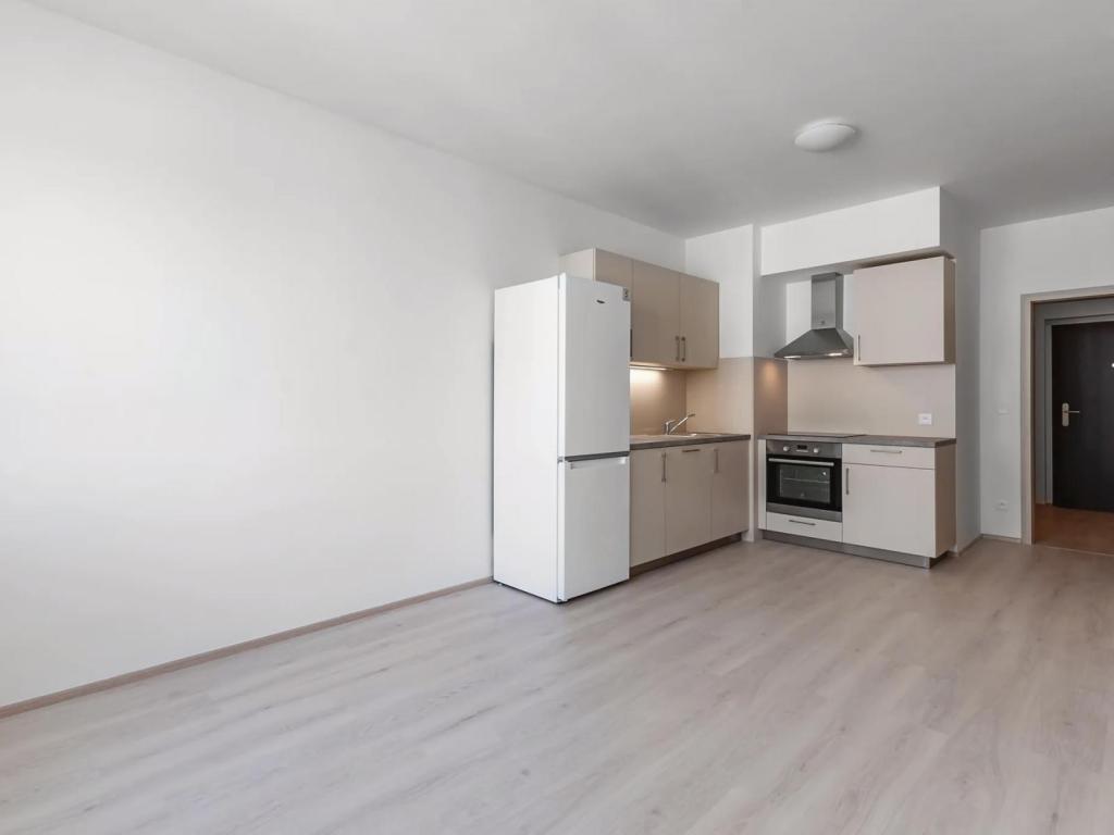 Pronájem bytu 1+kk 32 m2