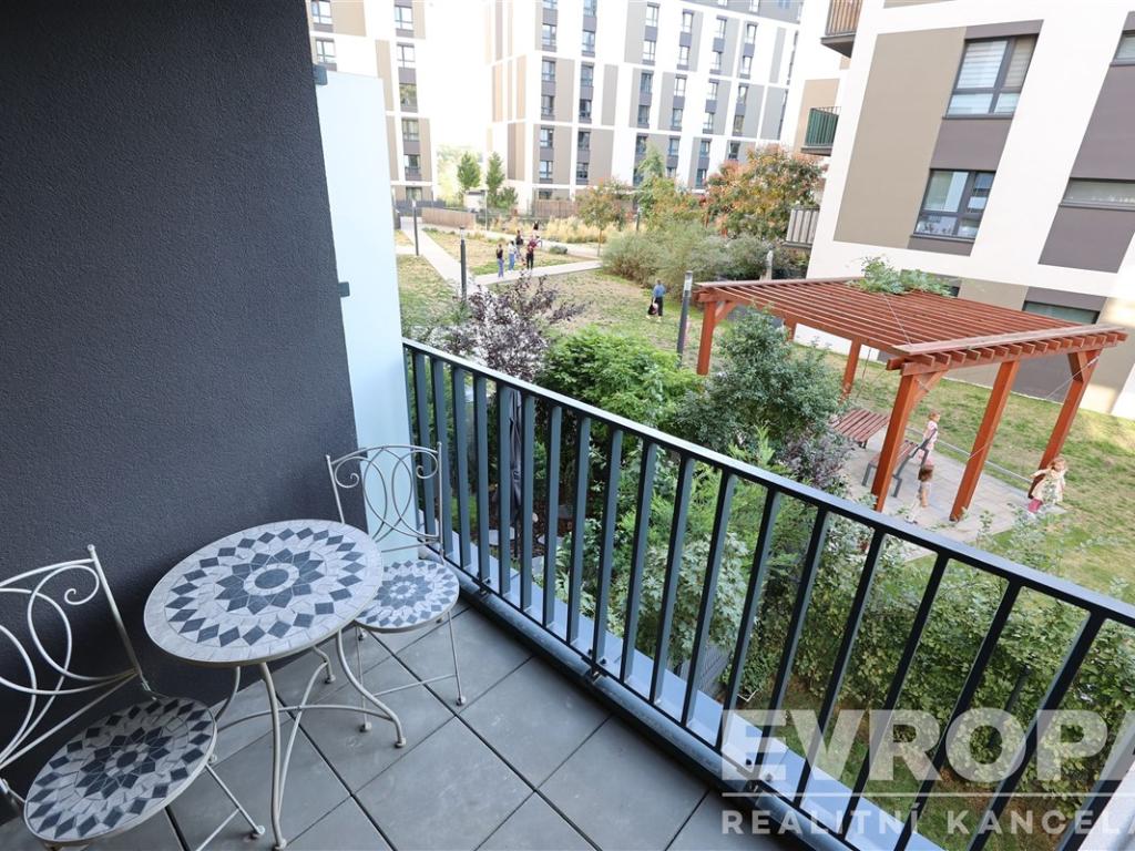 Pronájem bytu 1+kk 40 m2