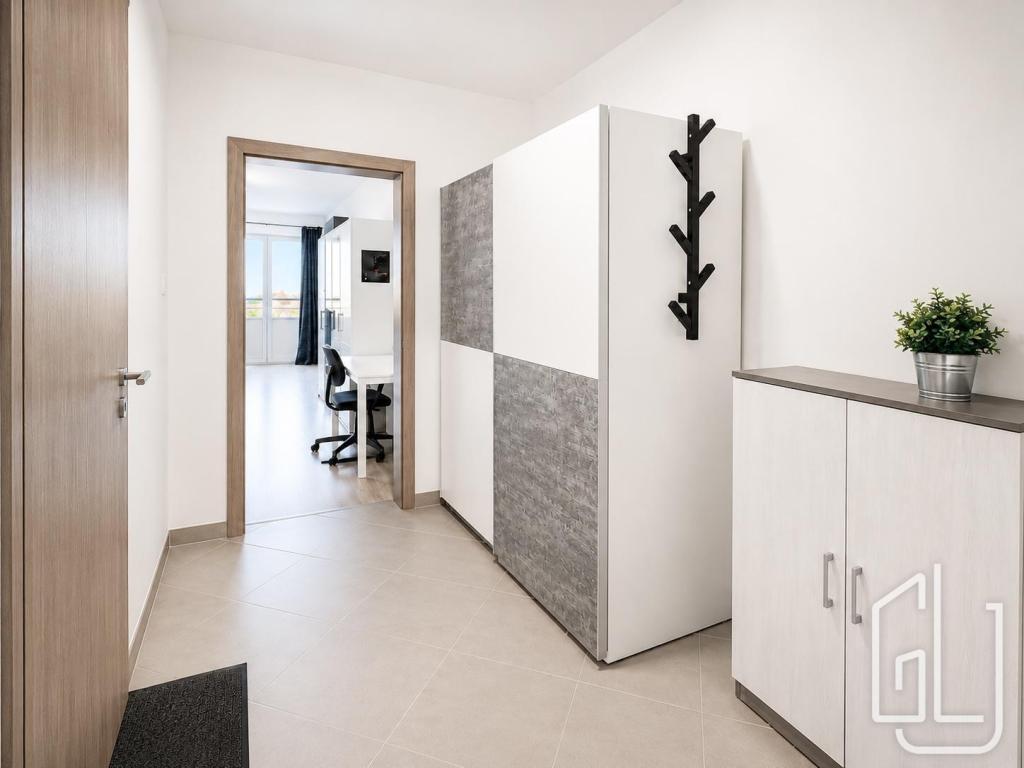 Pronájem bytu 1+kk 38 m2