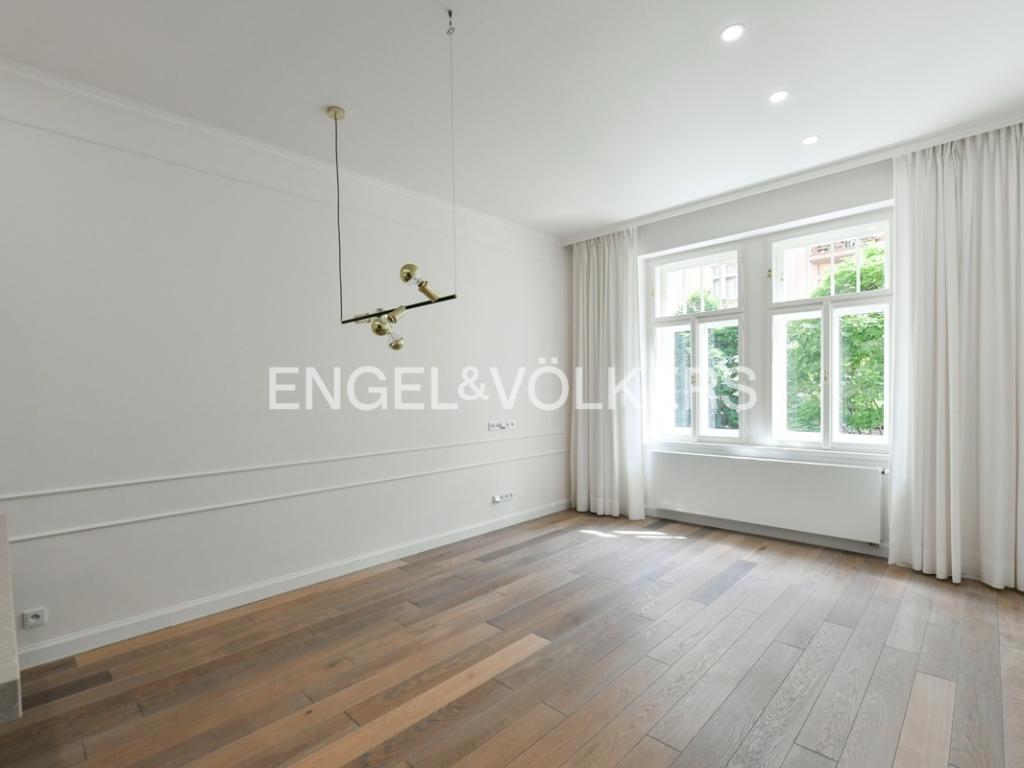 Pronájem bytu 3+kk 92 m2