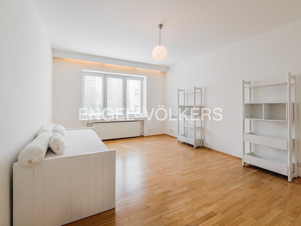 Pronájem bytu 4+1 140 m2