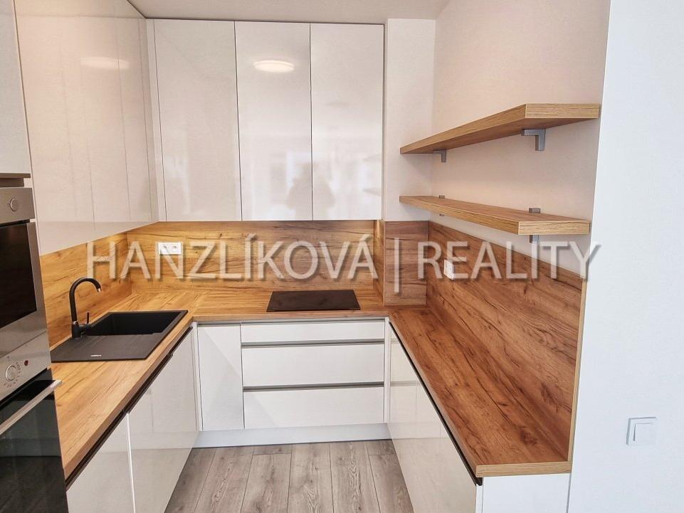Pronájem bytu 2+kk 52 m2