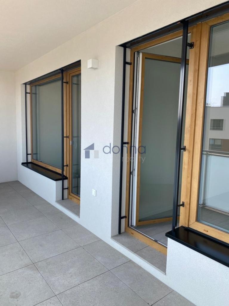 Pronájem bytu 2+kk 56 m2, Praha – náhled fotky 5