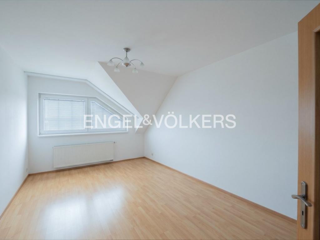 Pronájem domu 150 m2, Praha – náhled fotky 10