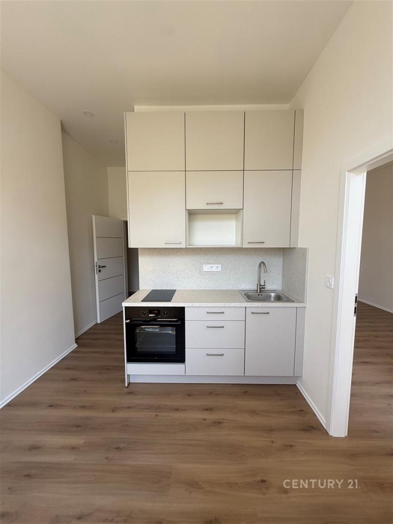 Pronájem bytu 2+kk 33 m2