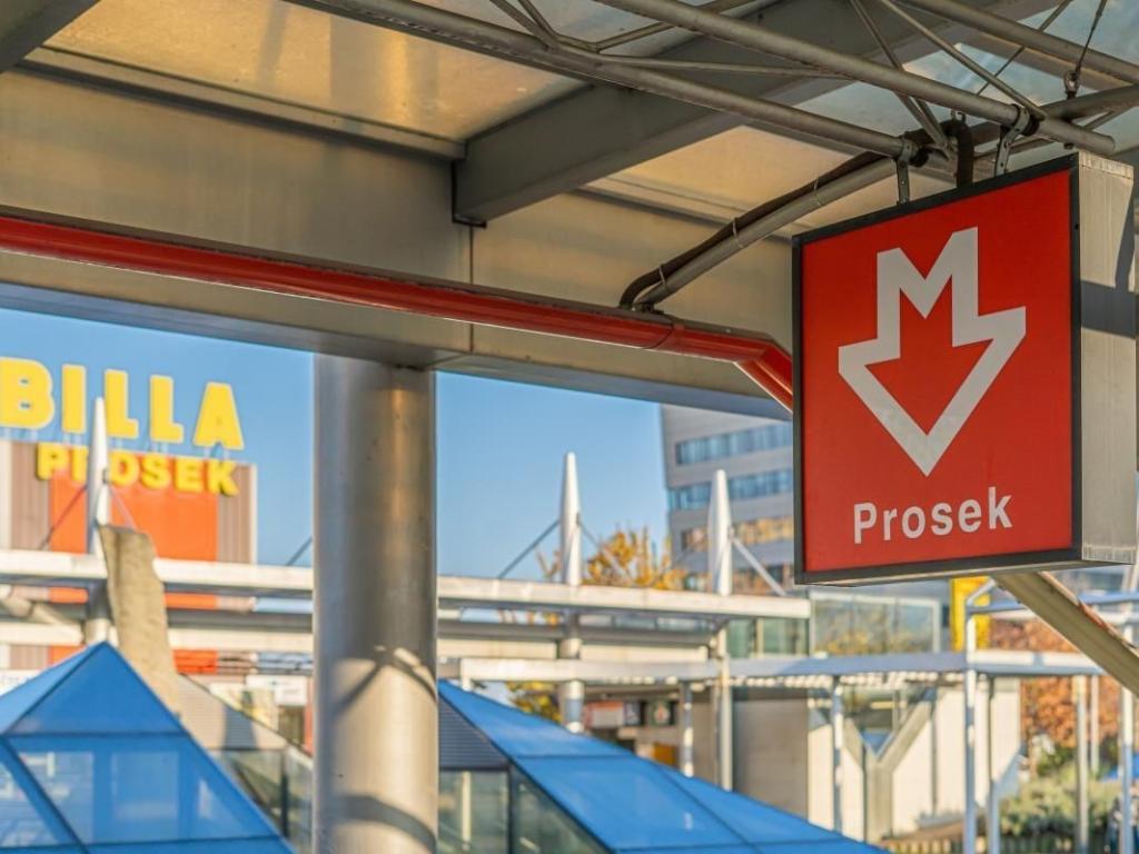 Pronájem bytu 3+kk 82 m2, Praha – náhled fotky 12