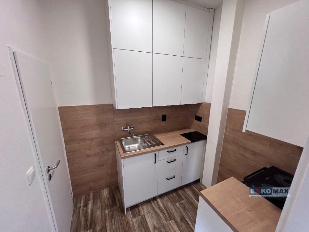 Pronájem bytu 2+1 100 m2
