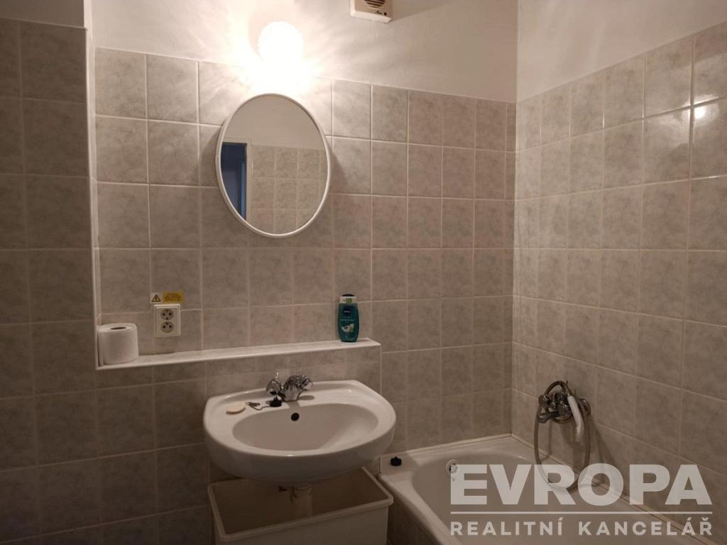 Pronájem bytu 1+1 34 m2