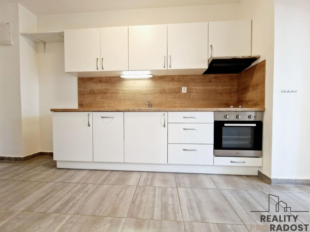 Pronájem bytu 1+1 35 m2