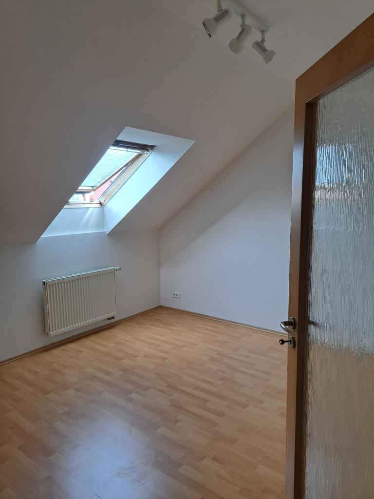 Pronájem domu 125 m2, Zeleneč – náhled fotky 9
