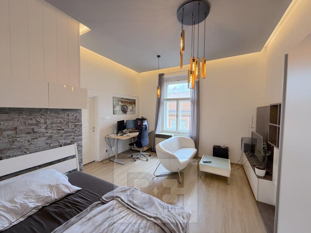 Pronájem bytu 1+1 40 m2