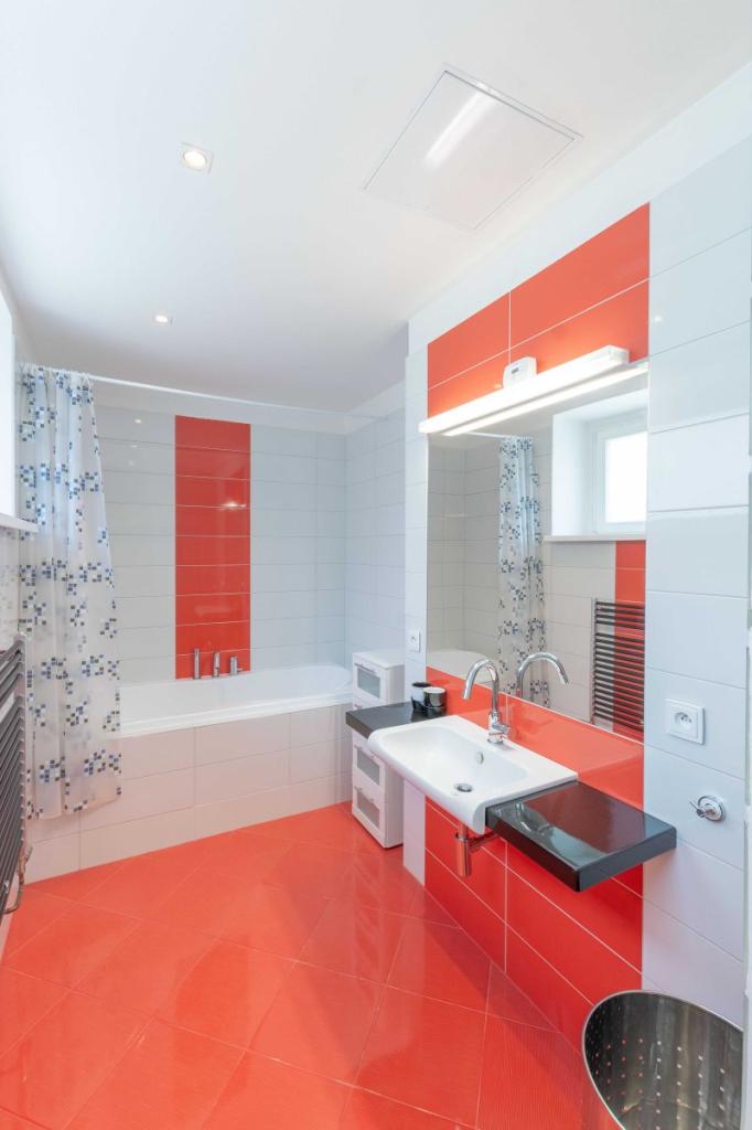 Pronájem bytu 2+kk 70 m2