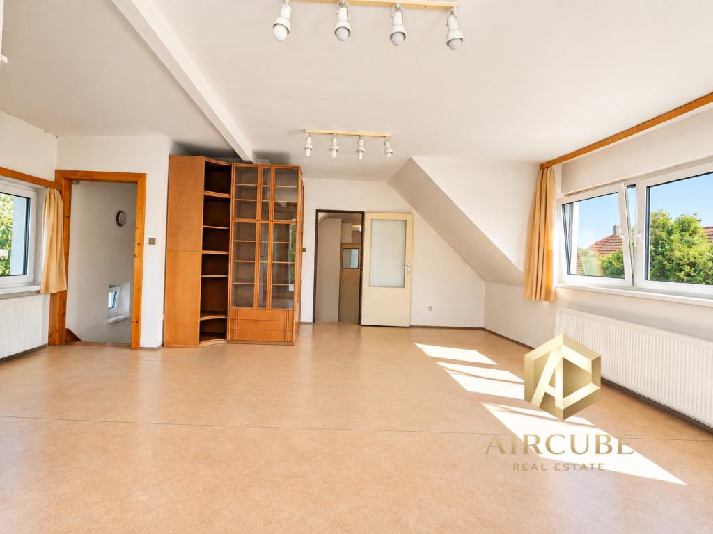 Pronájem domu 204 m2, Dolní Břežany – náhled fotky 18