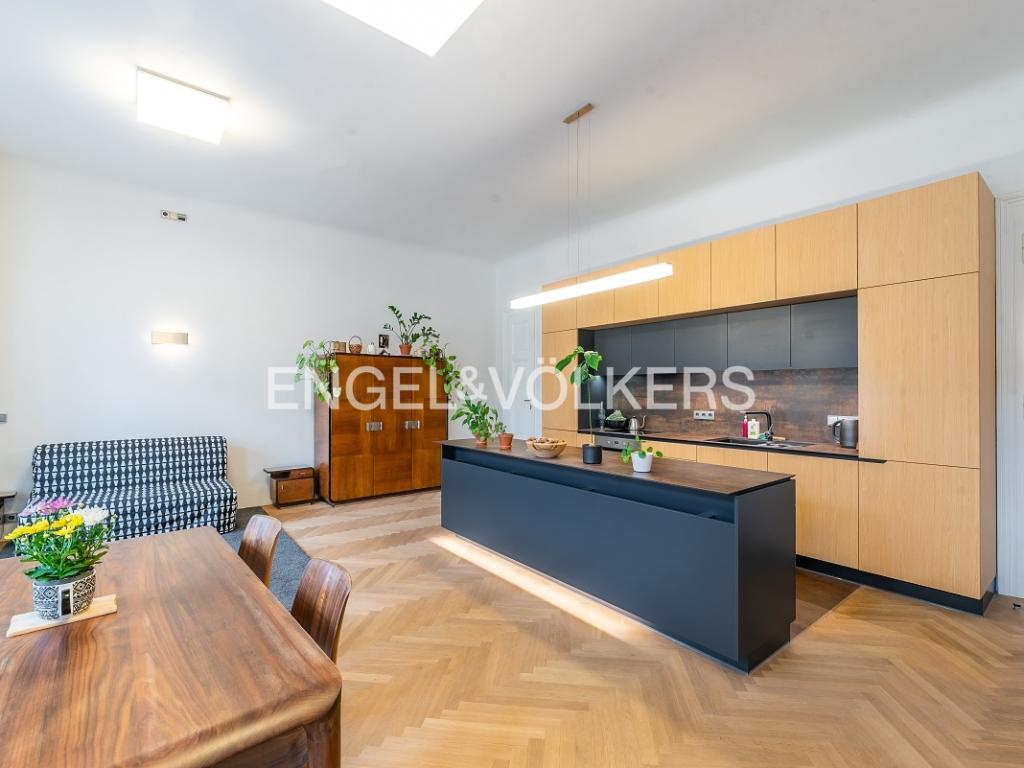 Pronájem bytu 2+kk 93 m2