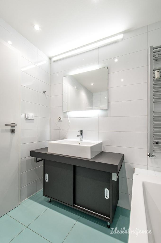 Pronájem bytu 2+kk 45 m2, Praha – náhled fotky 8