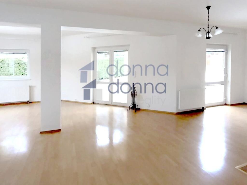 Pronájem domu 251 m2