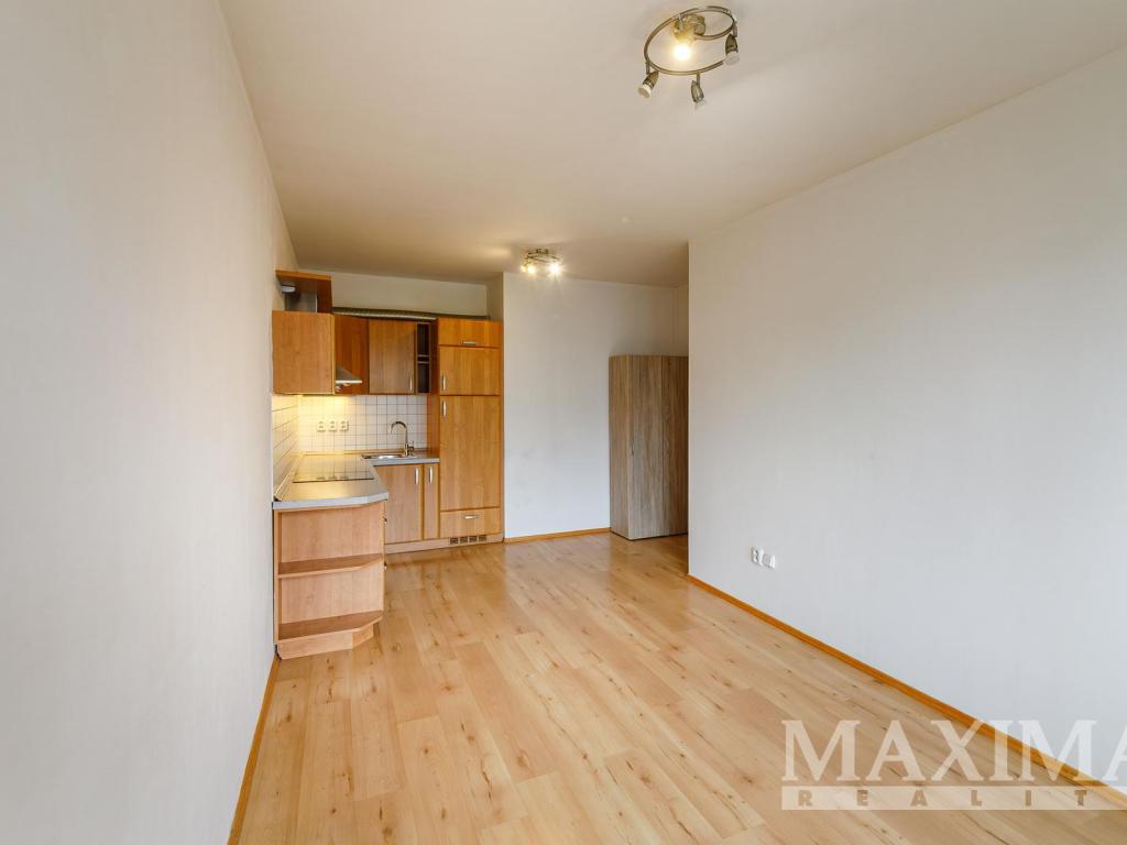 2+kk Apartment in Praha, Třebešín - View 3