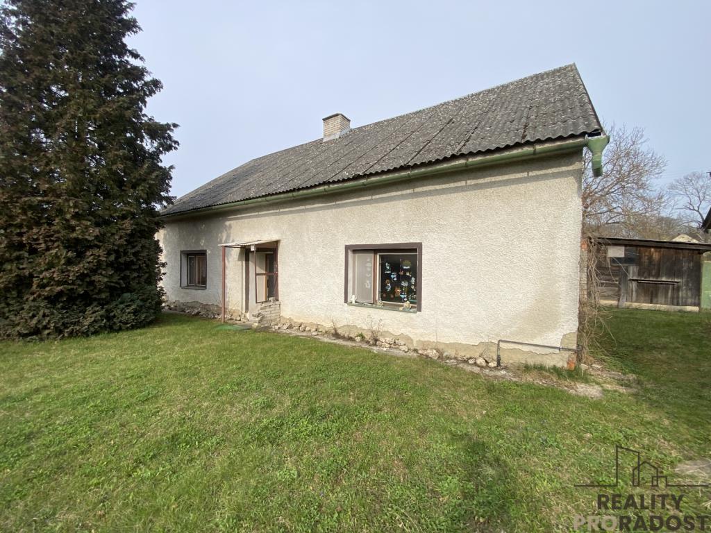 Namas, 95 m², sklypas 2651 m²