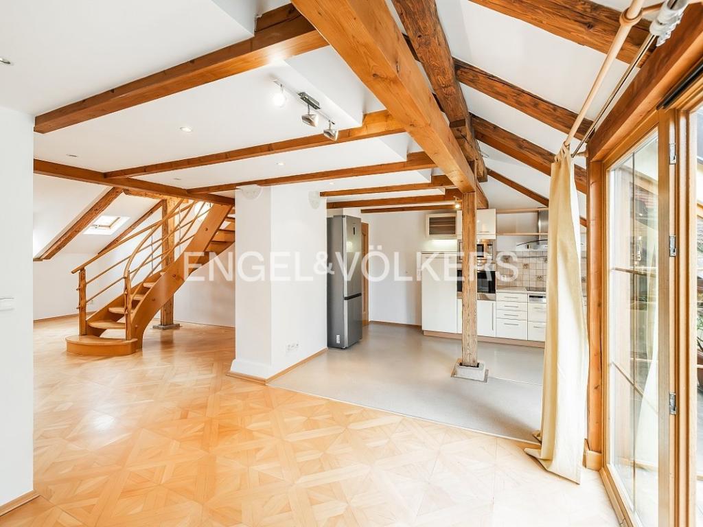 Pronájem bytu 4+kk 221 m2