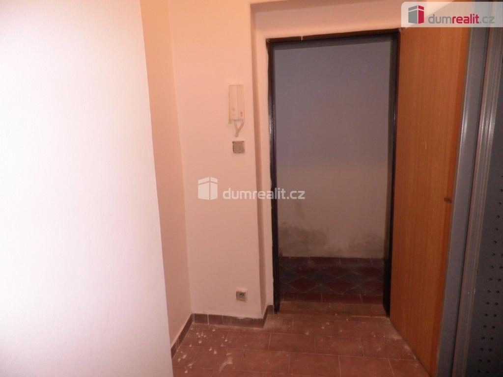 Pronájem bytu 1+kk 27 m2