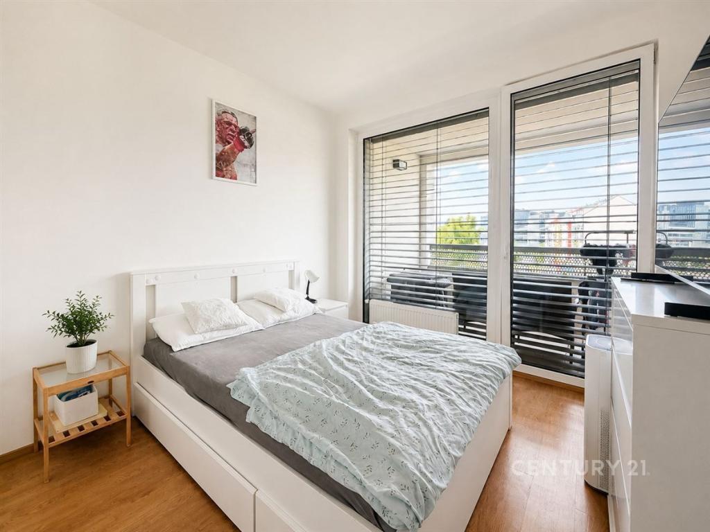 Pronájem bytu 2+kk 56 m2