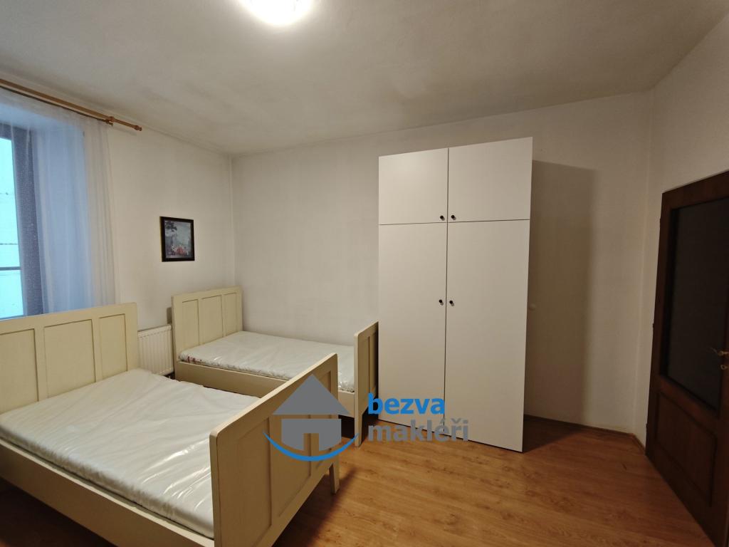 Pronájem bytu pokoj 22 m2