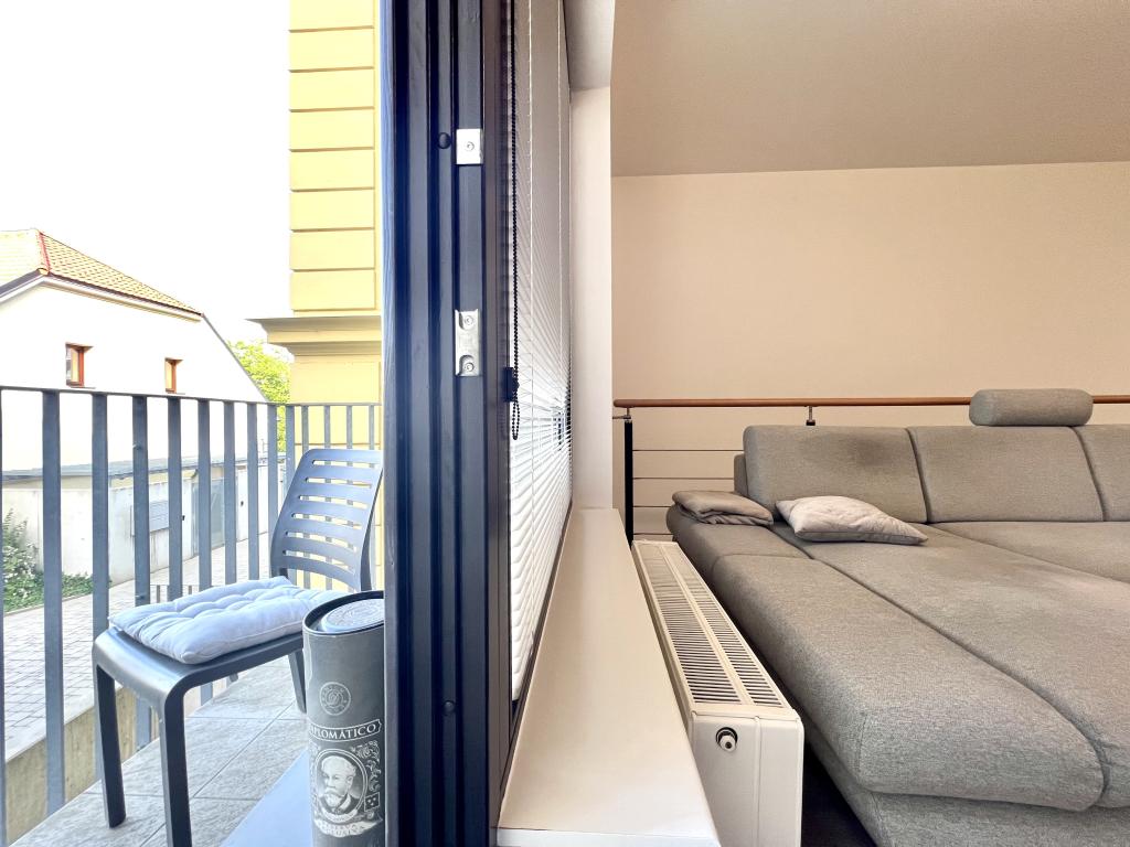 Pronájem bytu 2+kk 60 m2