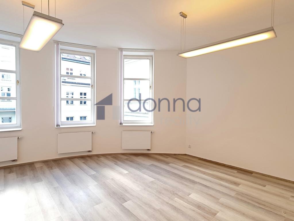 Pronájem bytu 4+kk 155 m2