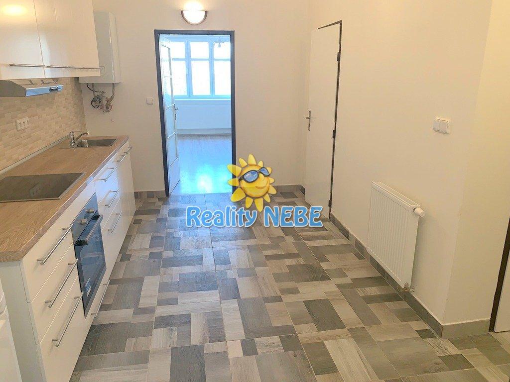 Pronájem bytu 2+1 56 m2