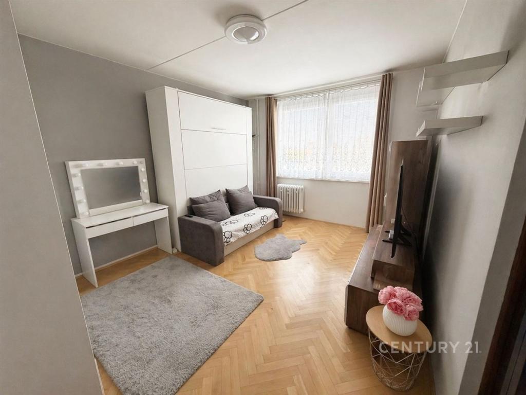 Pronájem bytu 1+1 32 m2