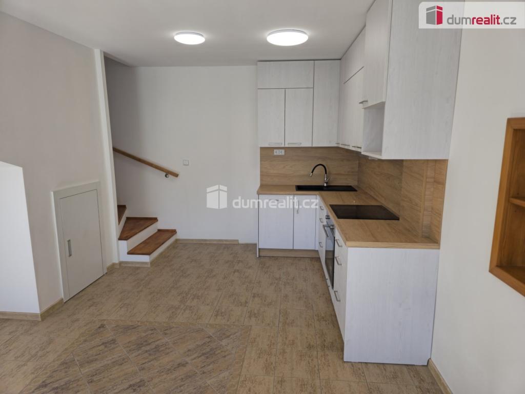 Pronájem bytu 3+kk 74 m2