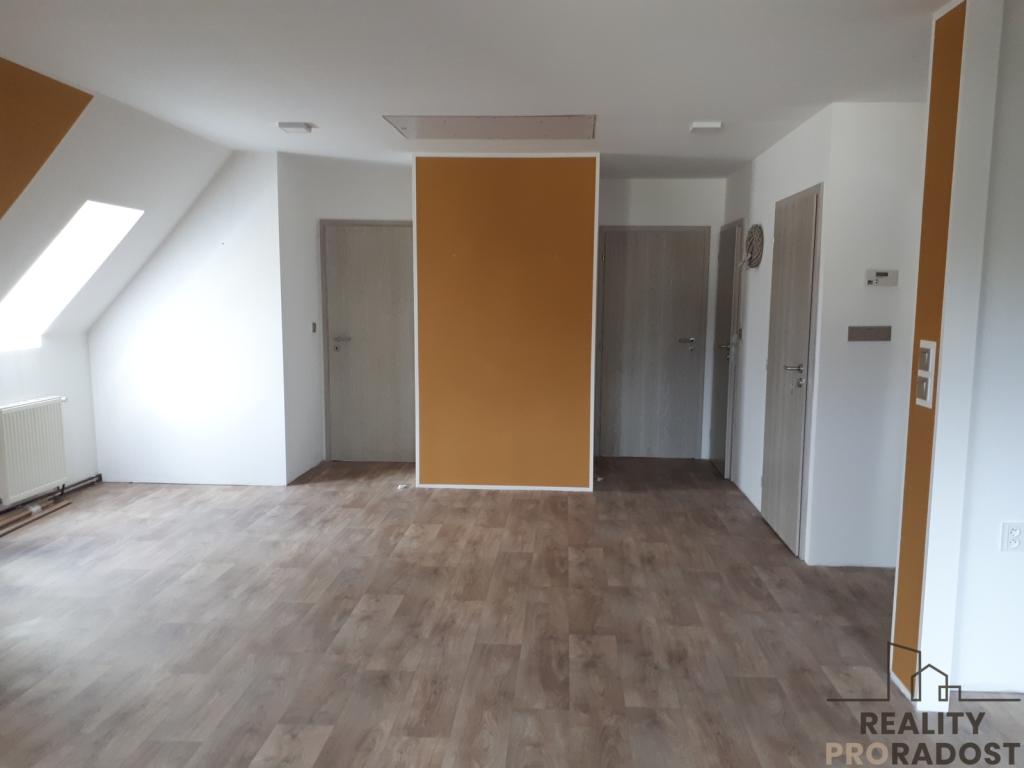Pronájem bytu 3+kk 83 m2
